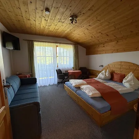 Sauschneid Hof 塔克森巴赫